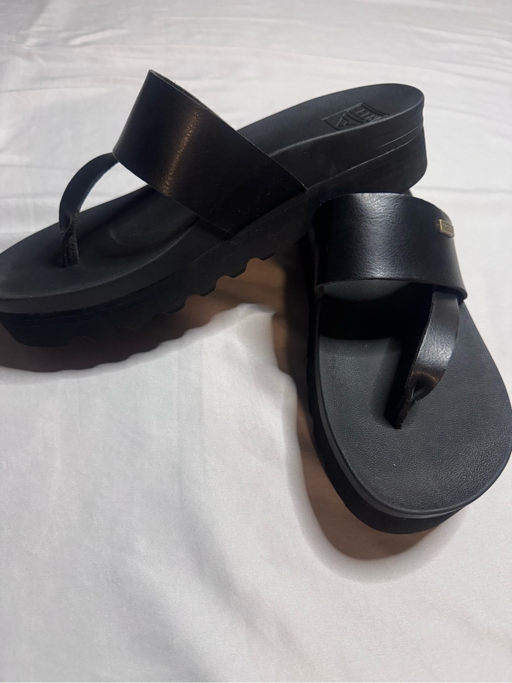 Reef Women’s Black Platform Thong Sandals